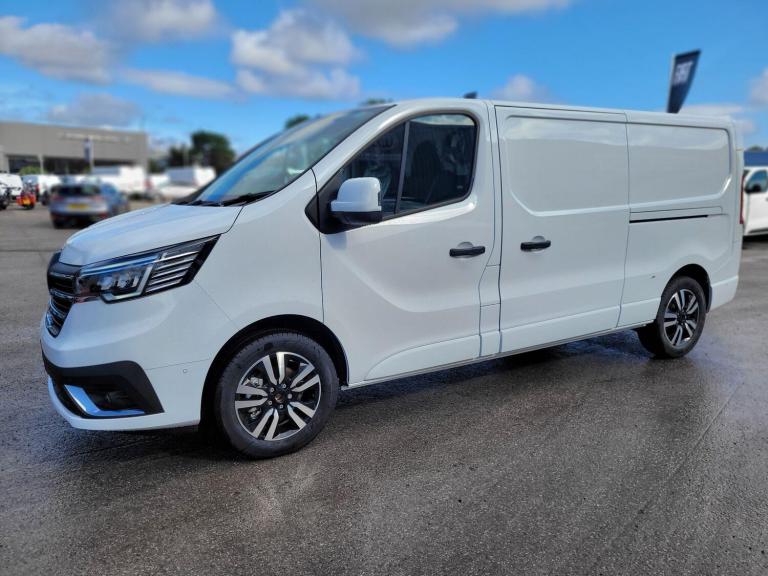 2025 Renault Trafic LL30 Blue dCi 150 Extra Sport [Safety] Van PANEL VAN DIESEL Manual