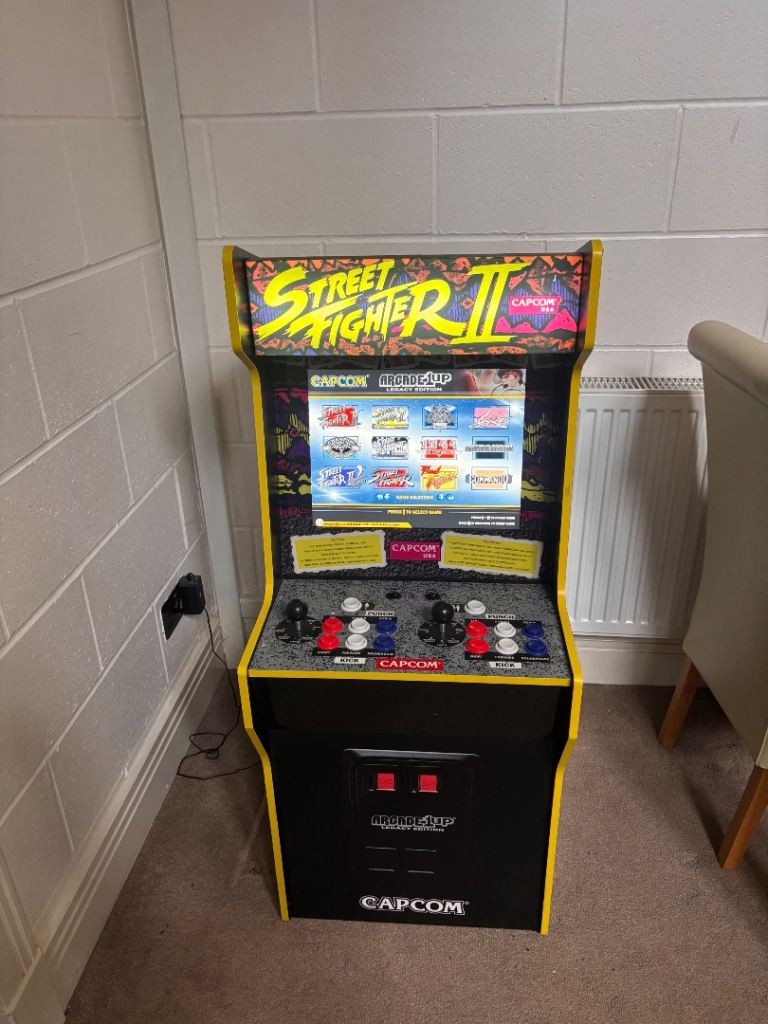 Street fighter 2 arcade machine 