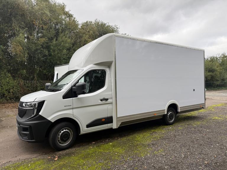 2025 75 BRAND NEW RENAULT MASTER 4 XXL LOW LOADER LWB LUTON BOX VAN *NEW SHAPE*