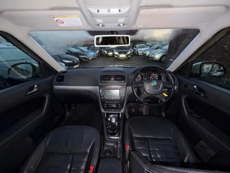 2010 Skoda Yeti 2.0 TDI CR Elegance 4x4 5dr HATCHBACK DIESEL Manual