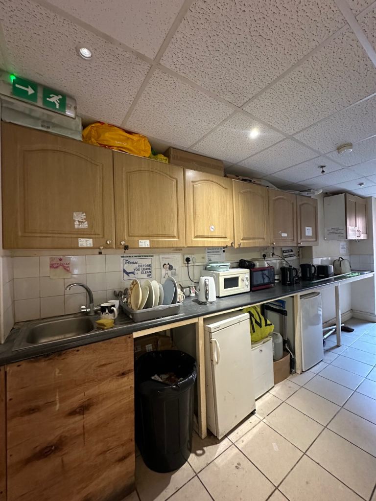 Desirable Ground Floor Rear Office / Retail Unit To Let - Whitechapel London E1