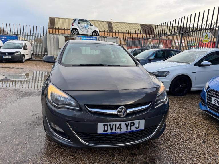 2014 Vauxhall Astra 1.6i 16V SRi 5dr HATCHBACK PETROL Manual
