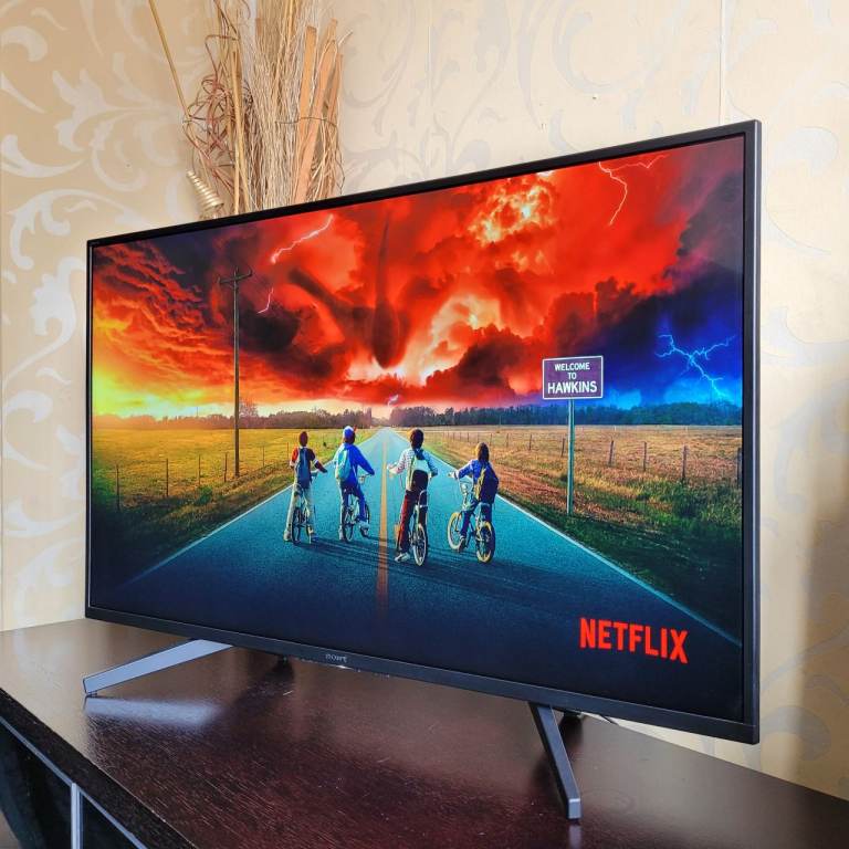 Sony Smart TV 4K Ultra HD 43 Android TV - Netflix Free delivery 