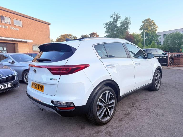 2019 Kia Sportage 1.6 CRDi EcoDynamics+ 4 DCT AWD Euro 6 (s/s) 5dr ESTATE Diesel/Electric Hybrid ...