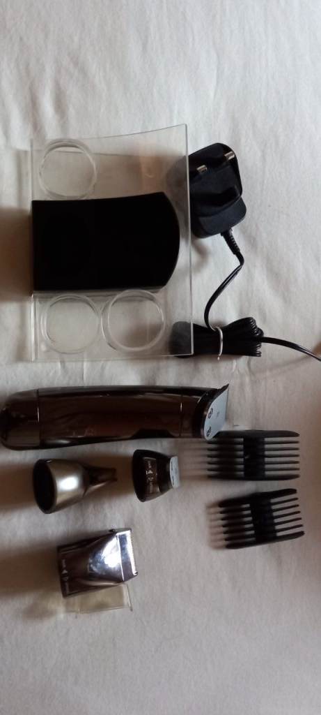 Remington Hair And Beard Trimmer In Good Working Order