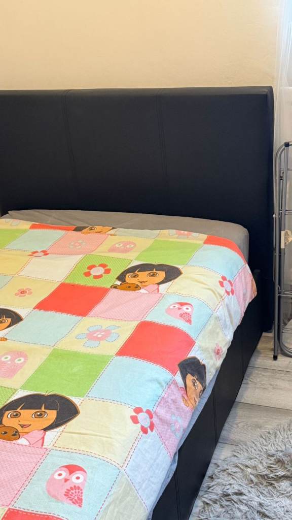 Ottaman single bed with mattress 