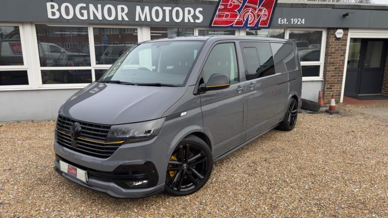 2024 Volkswagen Transporter T32 2.0 TDI 150 Highline Kombi Van DSG LWB Crew Van Diesel Automatic