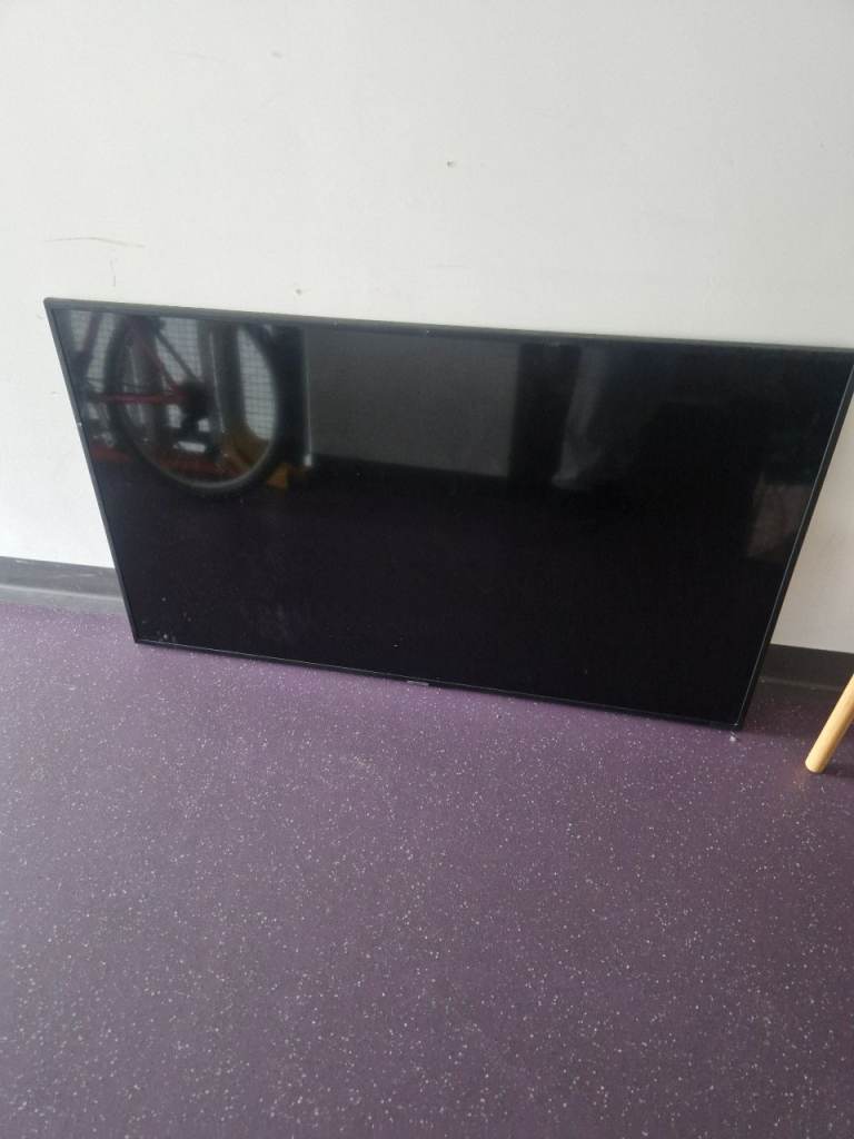 55" samsung tv Spares or repair 