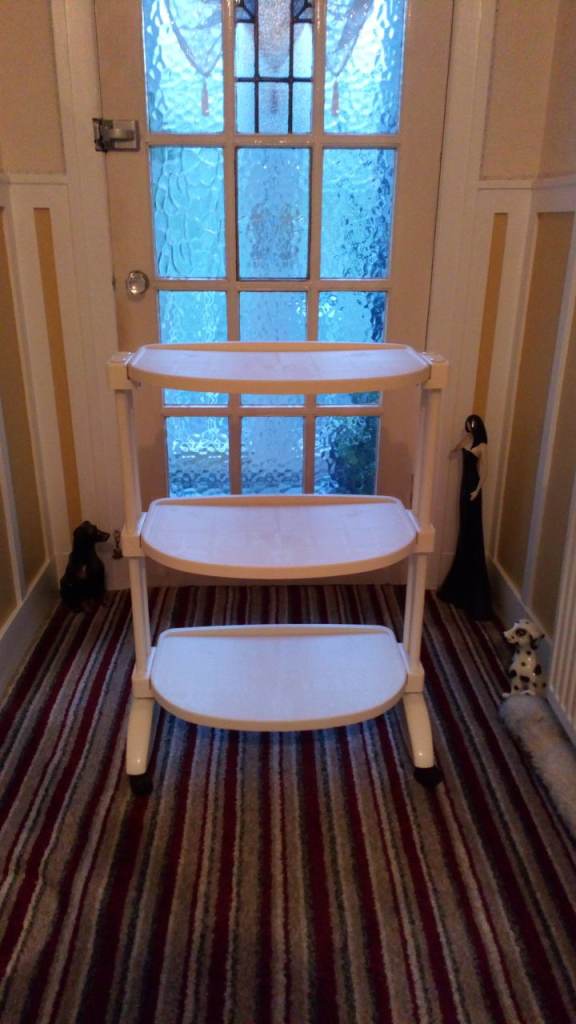 BRAND NEW & BOXED MULTI FUNCTIONAL 3 TIER MOBILE TROLLEY, USED INDOORS OR OUTDOORS
