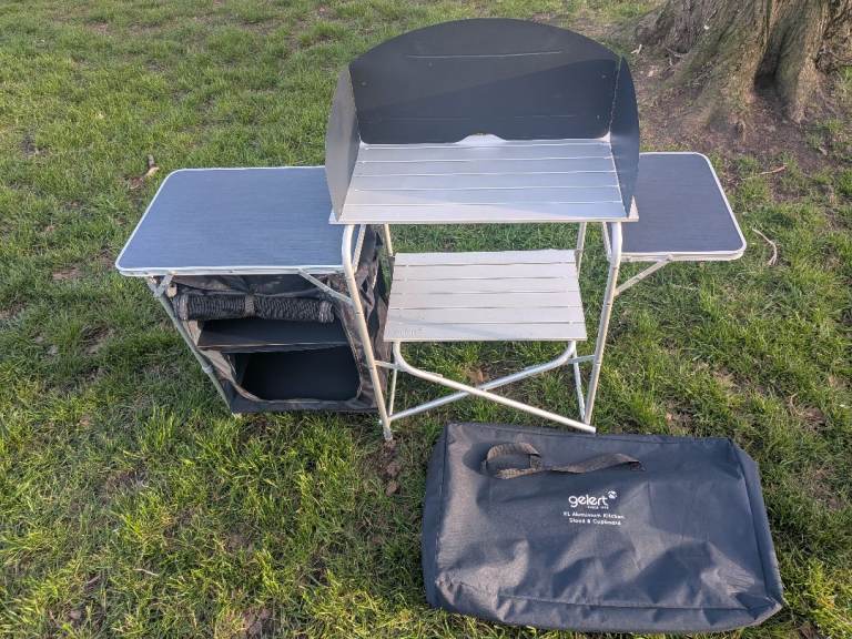 Camping Kitchen 
