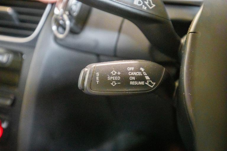 2015 Audi A4 2.0 TDI Ultra 163 SE Technik 5dr ESTATE DIESEL Manual