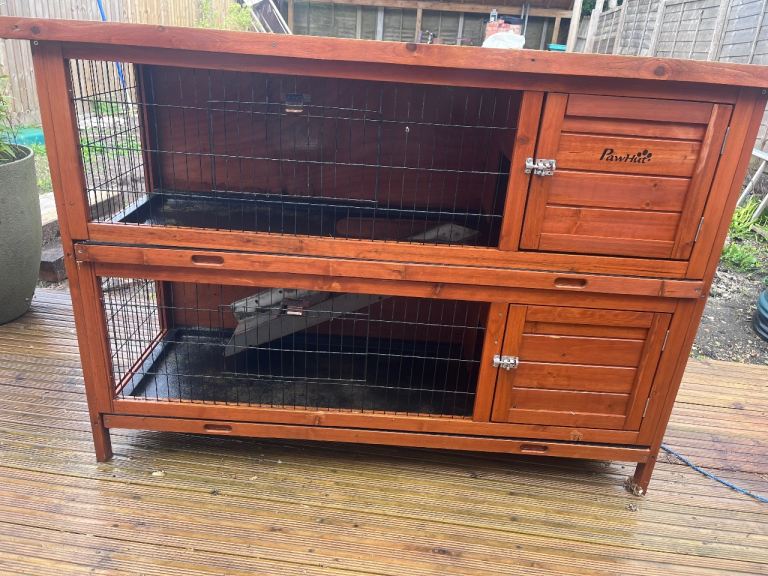 Rabbit/guinea pig 2 tier hutch
