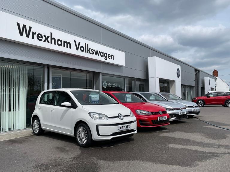 2025 Volkswagen Touran 1.5 eTSI R-Line 5dr DSG7 [7 Seat] Estate PETROL Automatic