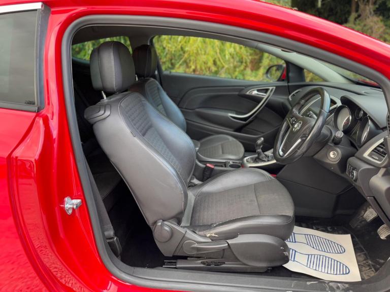 2012 Vauxhall Astra GTC 2.0 CDTi SRi Euro 5 (s/s) 3dr HATCHBACK Diesel Manual