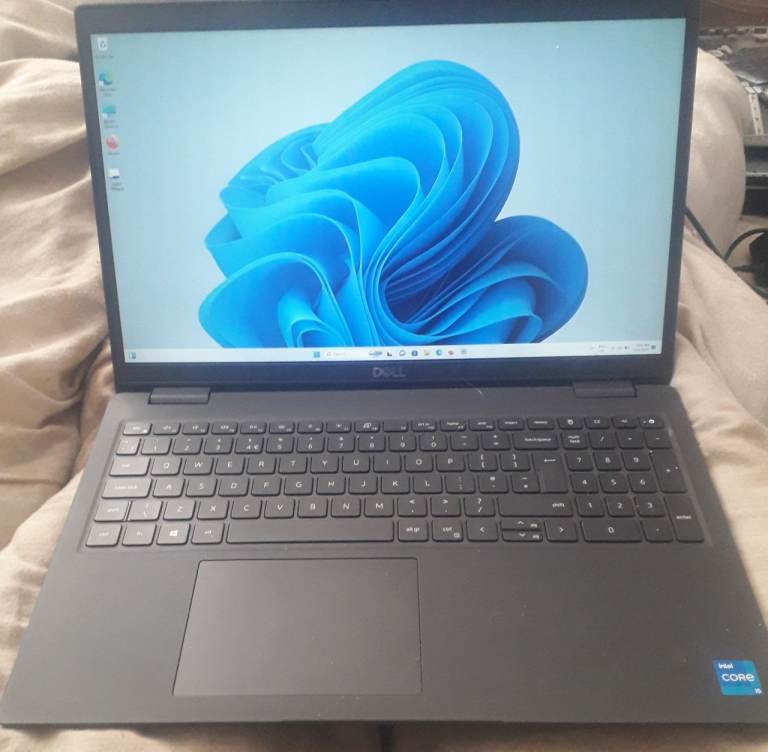 image for DELL i5 11th gen Windows 11 Laptop - 15.6 Iris Xe 16gb RAM 256gb SSD - FORTNITE Uni *FREE DELIVERY*