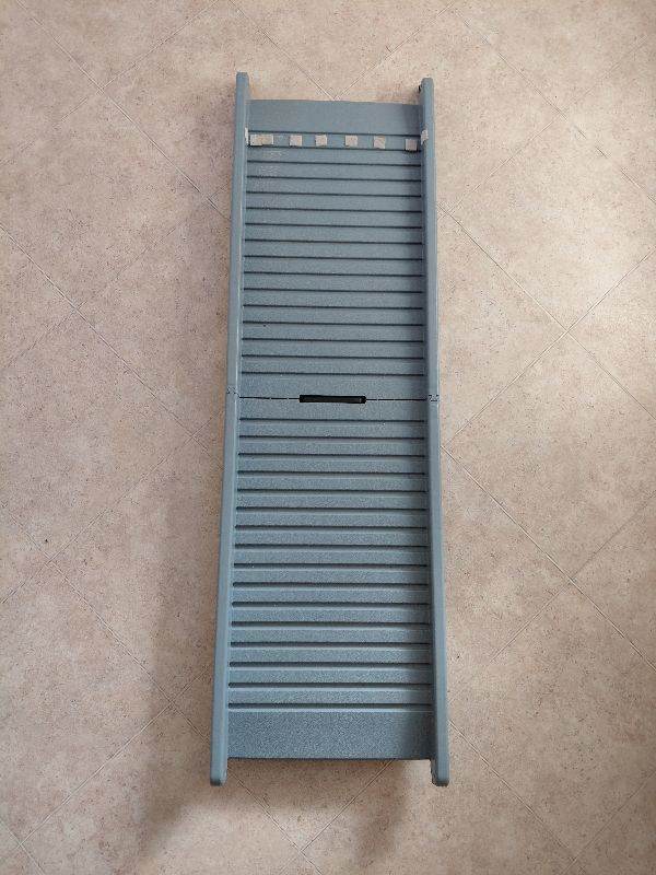 Folding dog ramp
