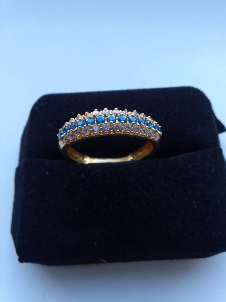 Women's gold ring (3.25 gms) size (M) Asian gold brand new boxed 