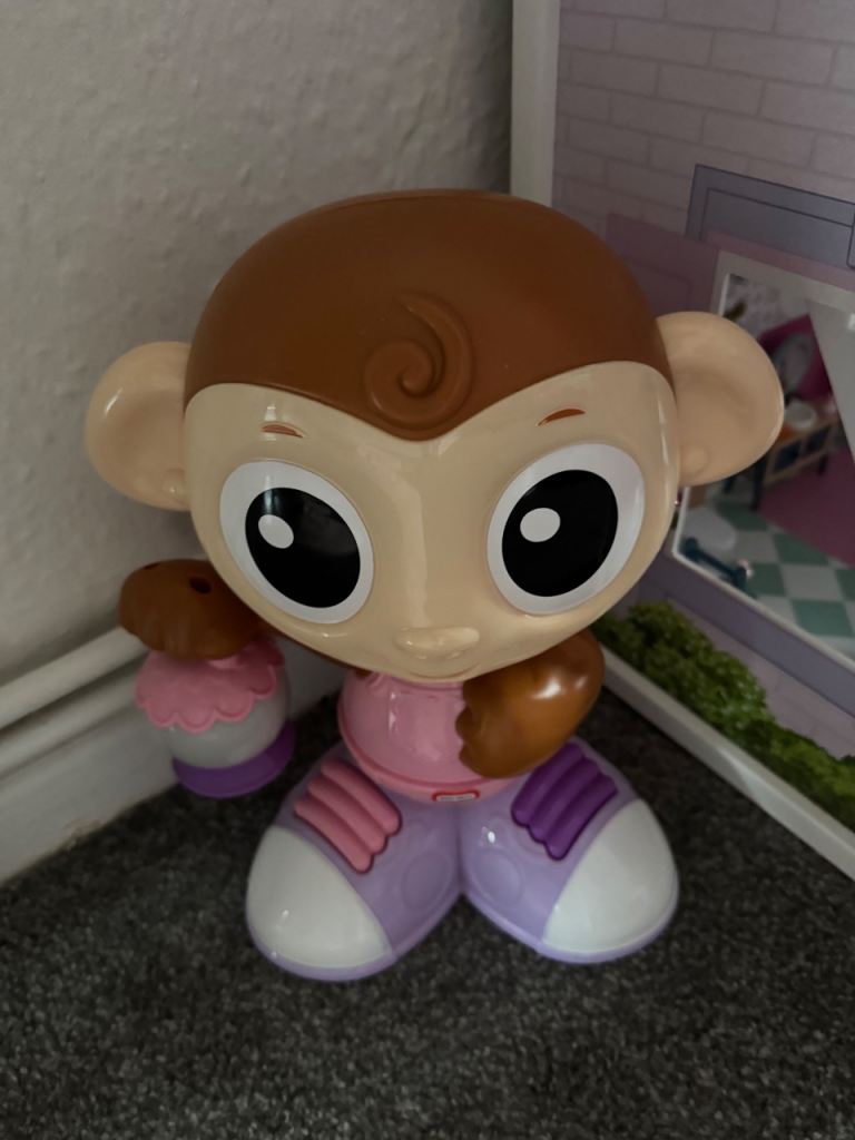 Dancing monkey 