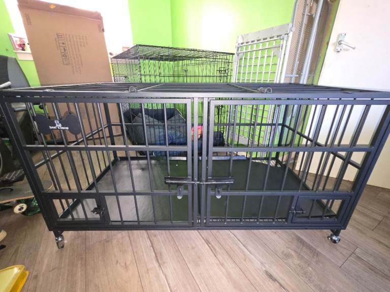 Dog crate 54"