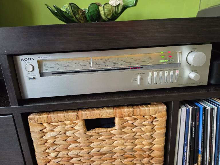Sony ST 242L stereo tuner