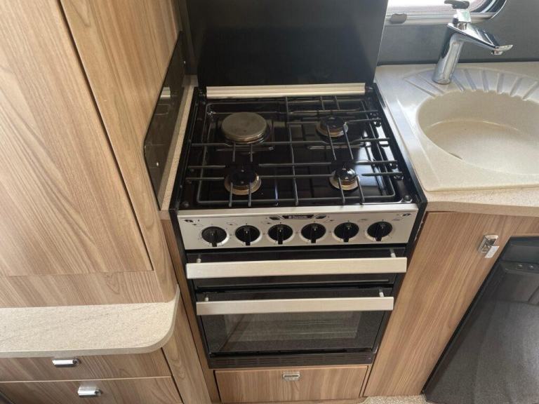 Swift Bessacarr 494 4 berth 4 belt rear fixed bed, dinette conversion motorhome