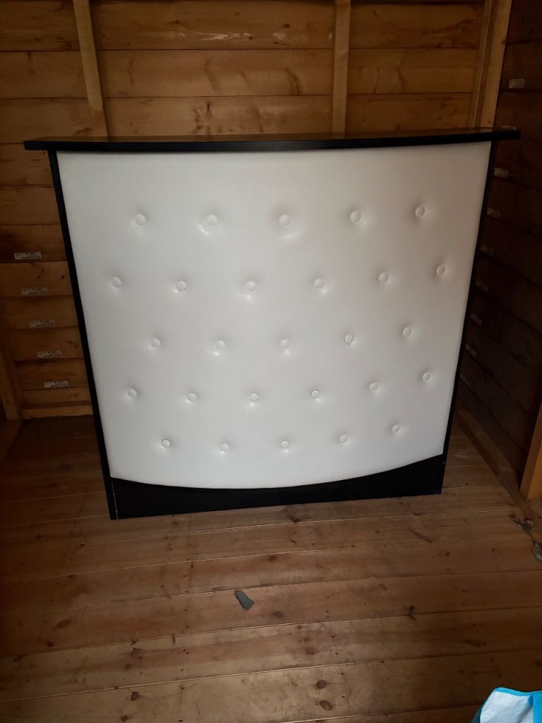 Salon reception desk 