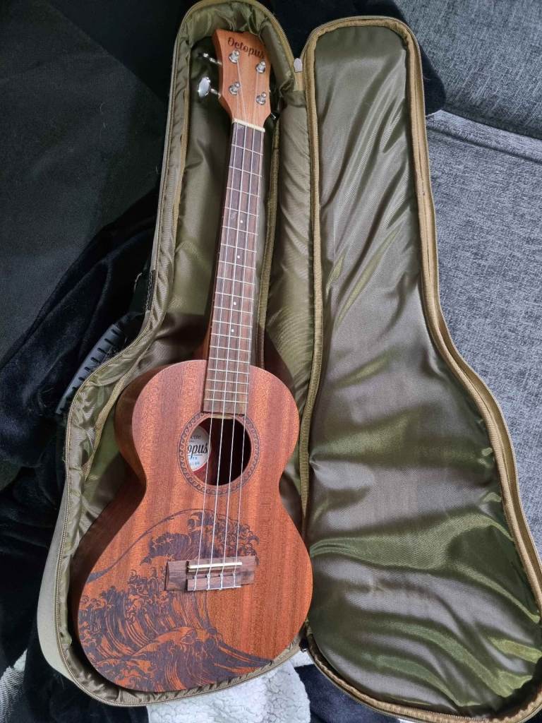 Octopus Tenor Ukulele with Wave Design - Excellent Condition