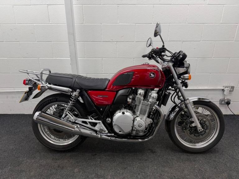 2015 HONDA CB1100** ABS - REAR RACK - MOT TILL APRIL 2027 **