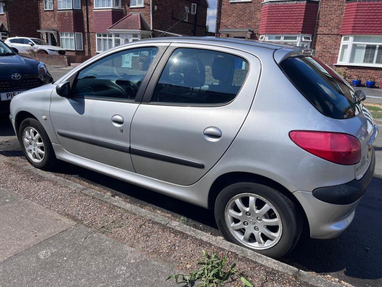 Peugeot, 206, Hatchback, 2003, Manual, 1360 (cc), 5 doors