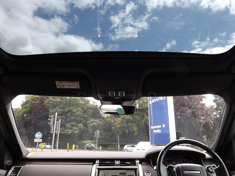 2018 Land Rover Discovery 3.0 SDV6 HSE 5dr Auto ESTATE DIESEL Automatic