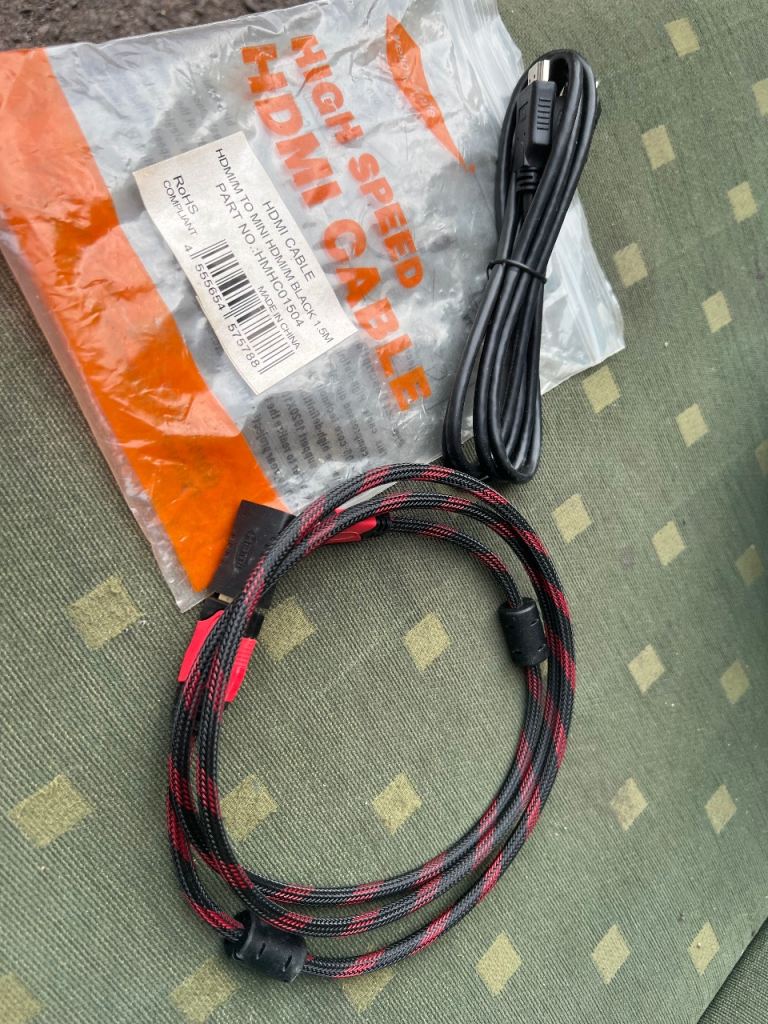 High Speed HDMI Cable – Black & Red, As Good As New