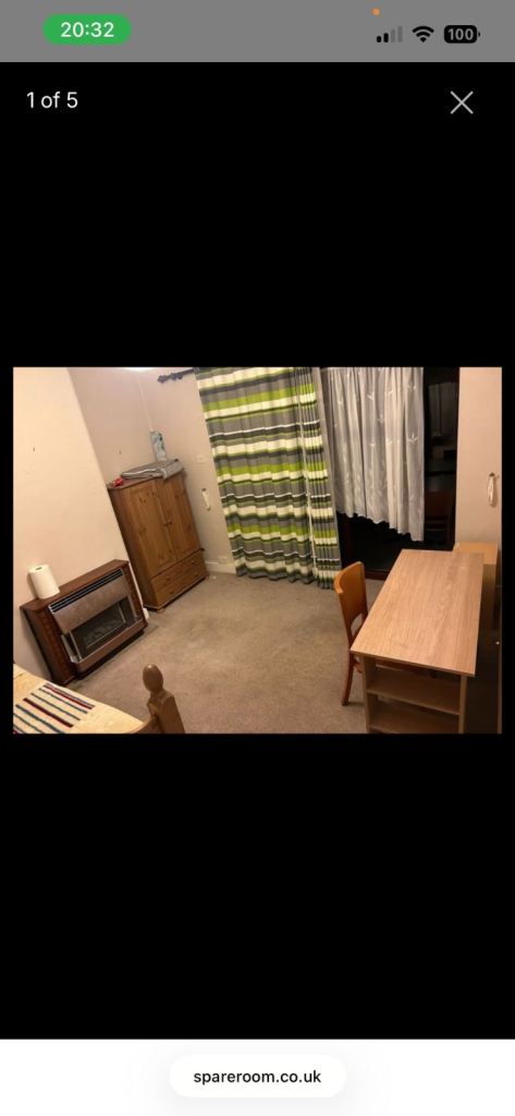 Large room for rent 