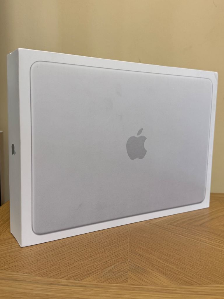MacBook Neo 13” A18 Pro 256GB Silver - Brand New Sealed 