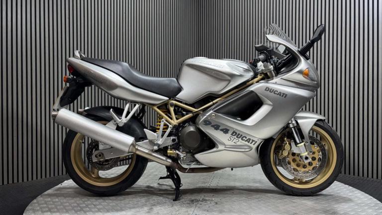 Ducati ST2 944 1998 37K MOT JULY 2027 PANNIERS VERY CLEAN TOURER