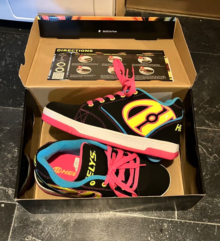 Heelys size 4