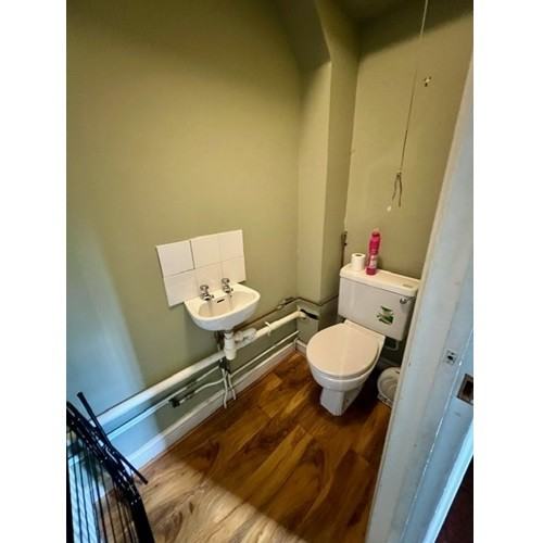 Self-Contained Studio on Perham Road, West Kensington/Barons Court, W14 9SS ***Bills Inc**