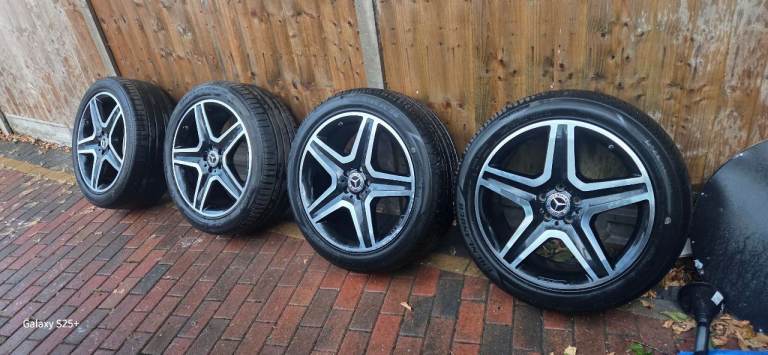 Mercedes-Benz 20-inch Alloy Wheels with Tyres – Set of 4, Nearly New