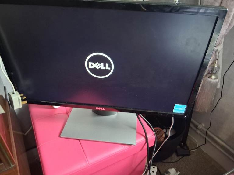 Dell Computer Monitor - Good Condition