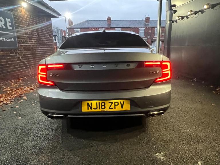 2018 Volvo S90 2.0 D4 R DESIGN 4dr Geartronic SALOON DIESEL Automatic