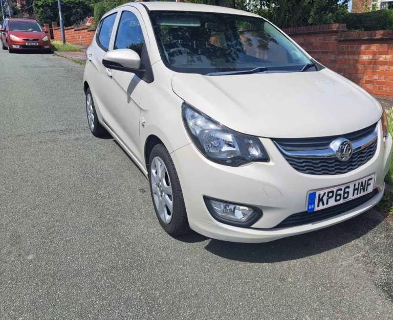 Vauxhall, VIVA, 5 door Hatchback, 2016, Low mileage, £3,100