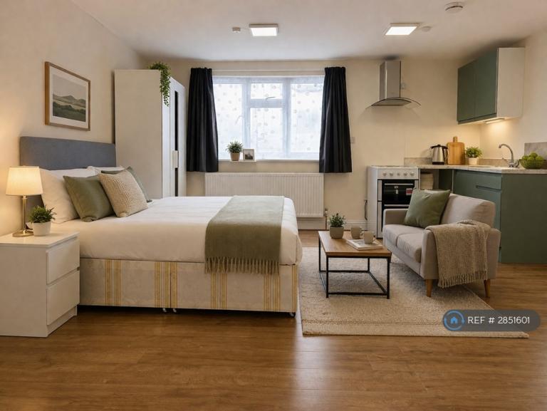 1 bedroom in Lichfield Grove, London, Greater London, United Kingdom, N3 (#2851601)