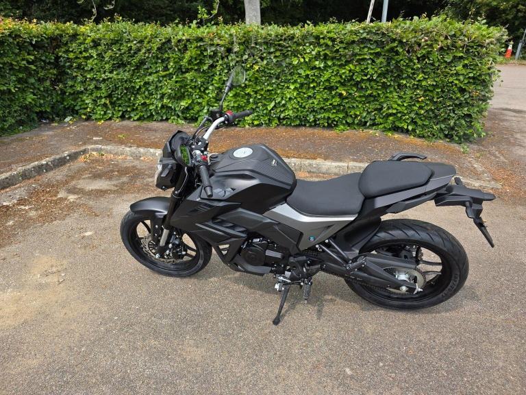 Lexmoto Cypher Electric and  Stylish