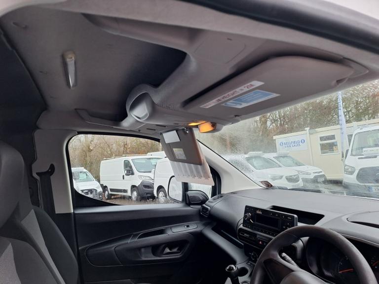 VAUXHALL COMBO 1.6 Turbo D 2300 Edition TWIN SIDE DOOR AIR CON White Manual Dies