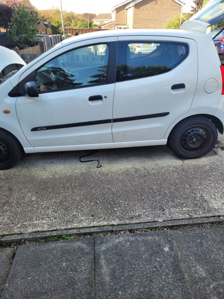 Suzuki alto damaged .wright off