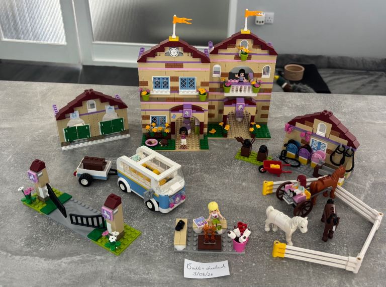 LEGO Friends Summer Riding Camp 3185 Complete Set with Original Box Retired