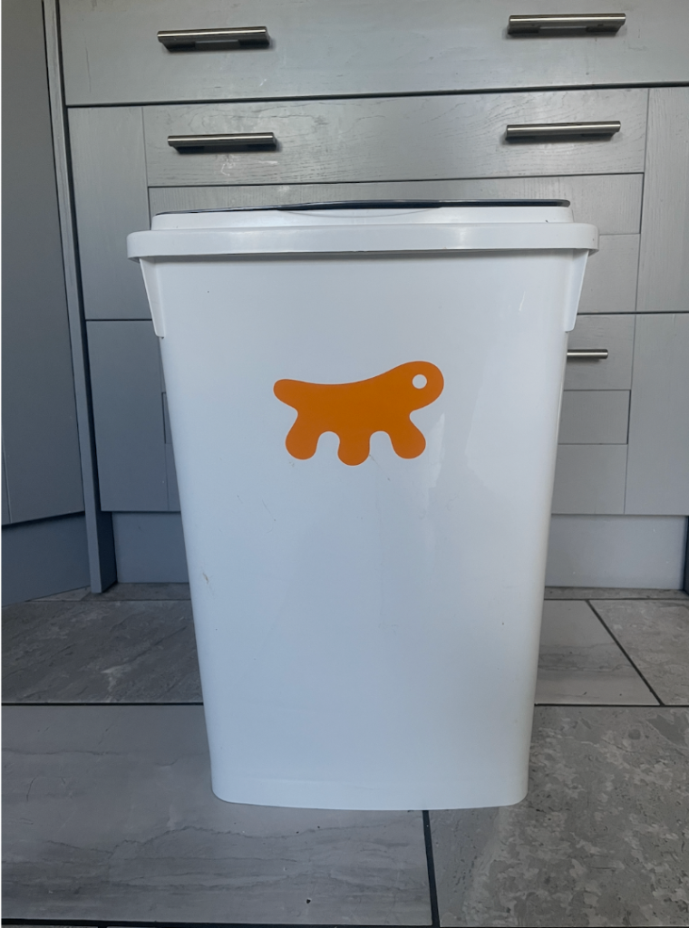 Pet Food Bin - Large (up to 15kg)