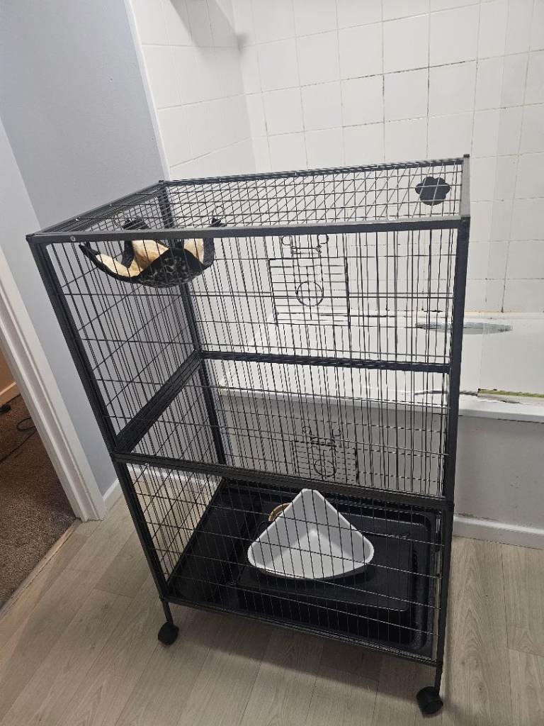 Cage & back to nature