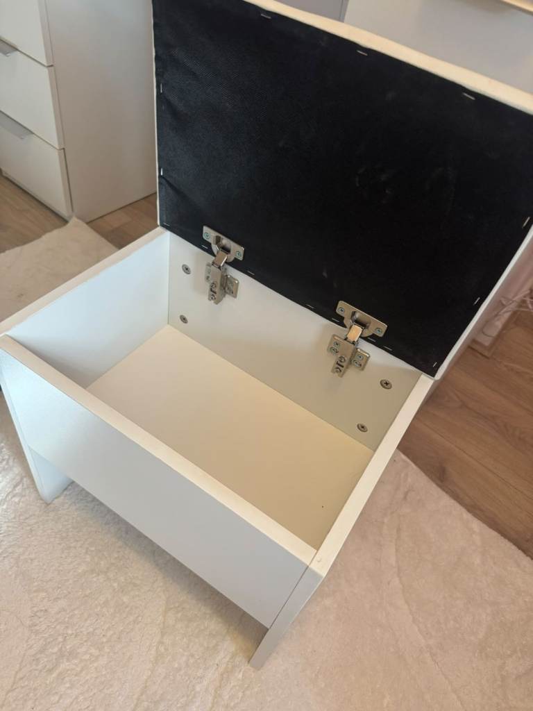 White touchscreen vanity | in Caerphilly | Gumtree
