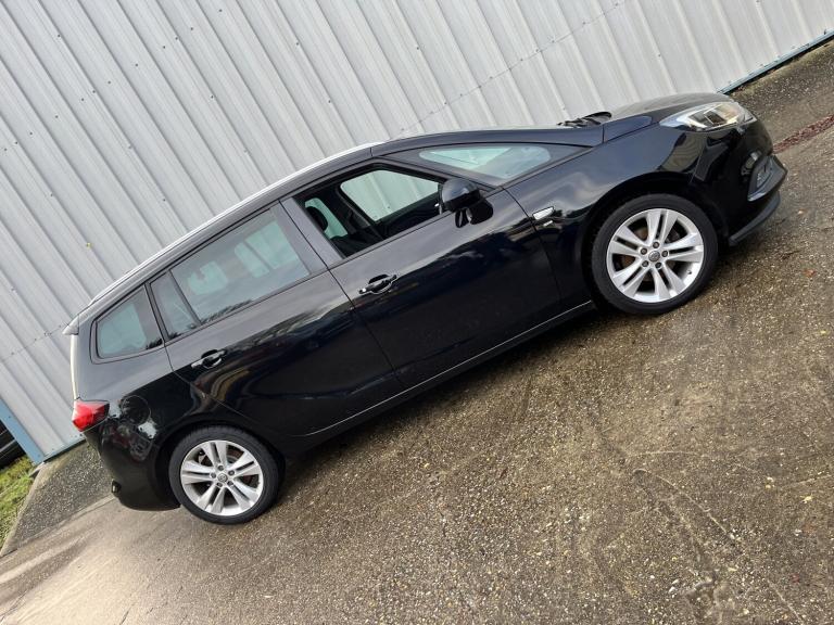 VAUXHALL ZAFIRA TOURER 1.4 i Turbo SRi Nav Black Manual Petrol 2017