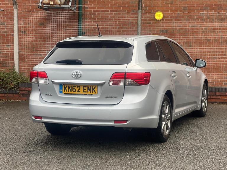 2012 Toyota Avensis 2.2 D-4D T4 5dr ESTATE DIESEL Manual
